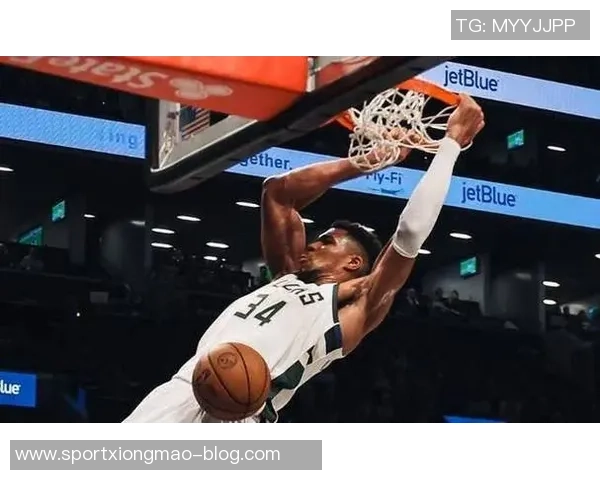 字母哥上半场表现抢眼8投5中贡献16分3篮板1助攻2抢断引领球队奋勇争先